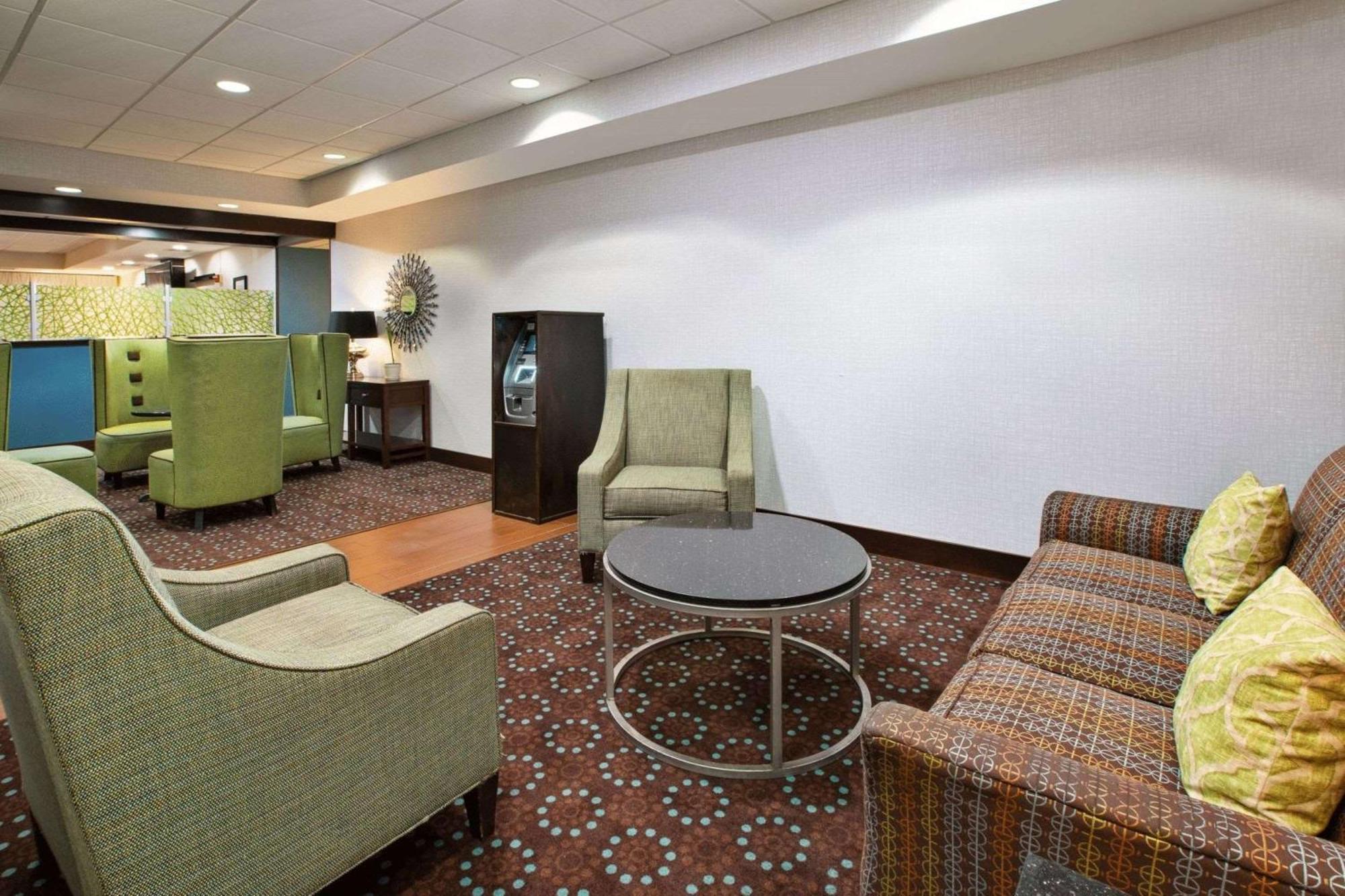 Hampton Inn Cincinnati Northwest Fairfield Exterior foto